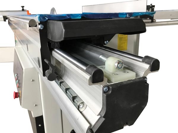 CNC panelli, ikki arrali yog'och kesish uskunasi (dvuxpilniy) US-RB-730W