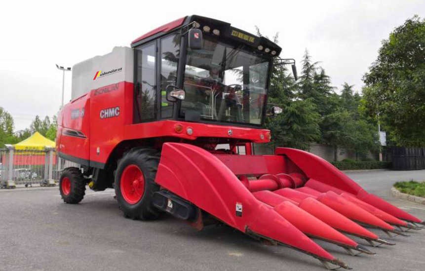 Makkajo'xori hosilini yig'ish kombayni US-4YLZ