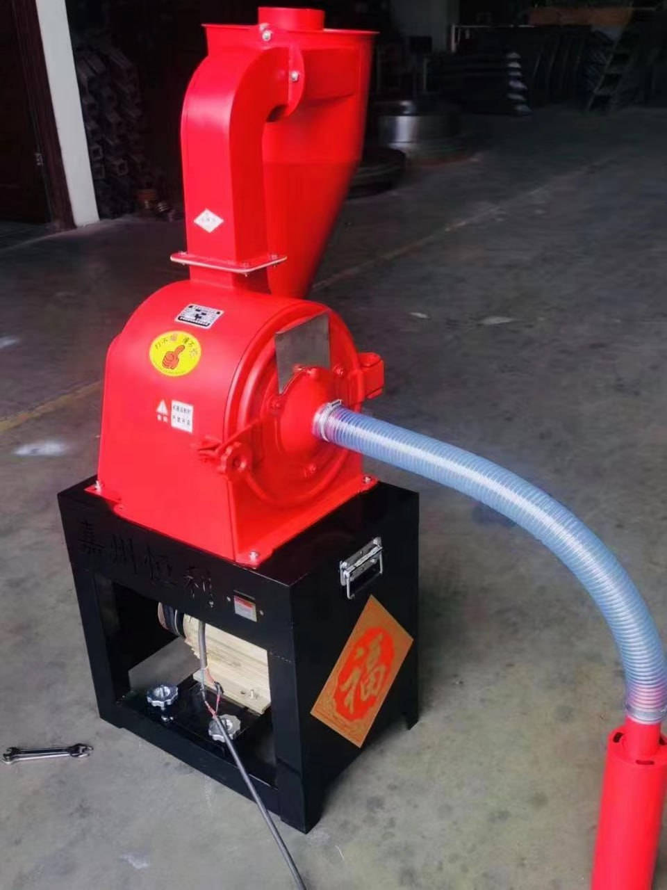 Un ishlab chiqarish uskunasi (un tegirmoni) + drobilka